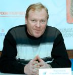 В Троицке прямо во время матча скончался известный челябинский хоккеист-ветеран, чемпион мира